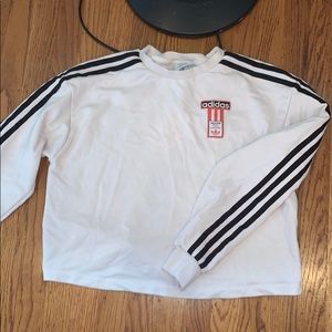 Crop adidas sweater